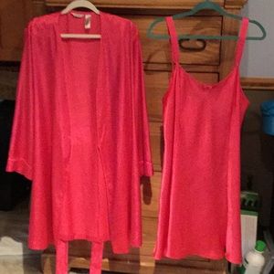 Nightgown and matching robe 1X